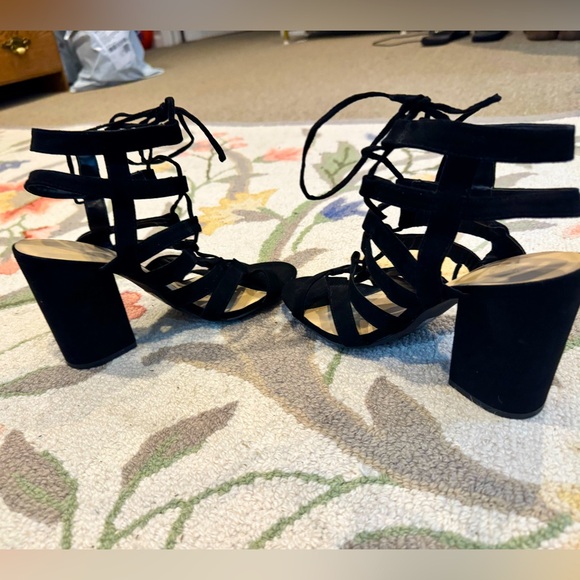 Wild Diva Black Strappy Up Tie Women's Heels Sandals Size 9 - Picture 4 of 7